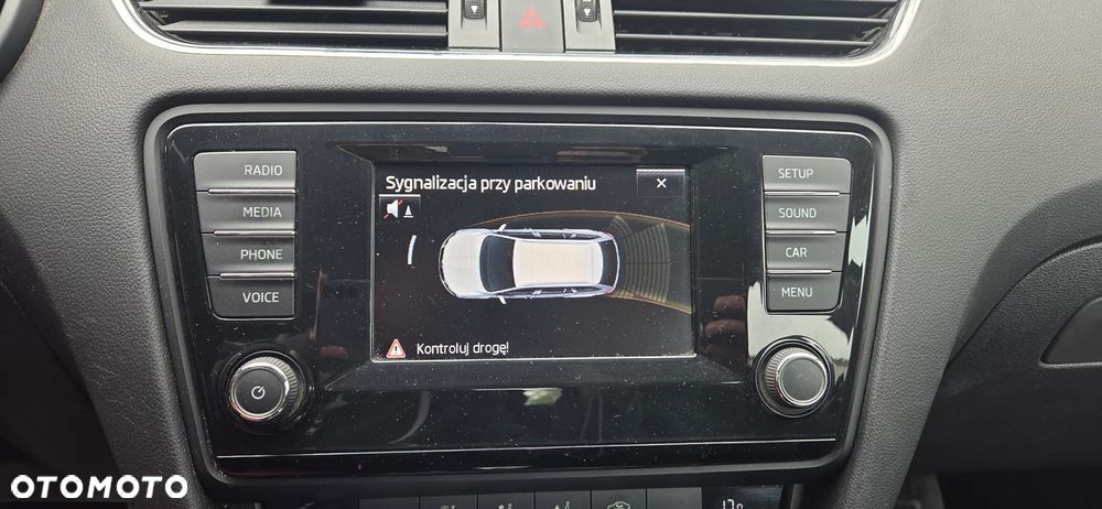 Skoda Octavia 1.6 TDI Elegance DSG - 8