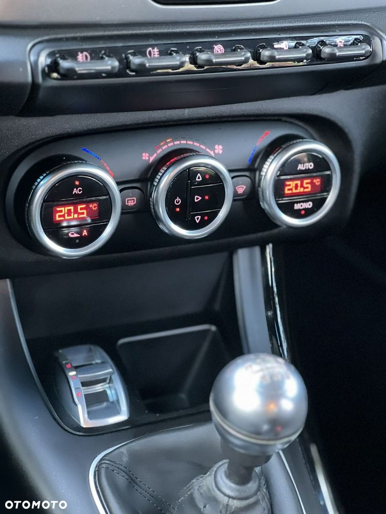 Alfa Romeo Giulietta 1.4 TB 16V Multiair - 14