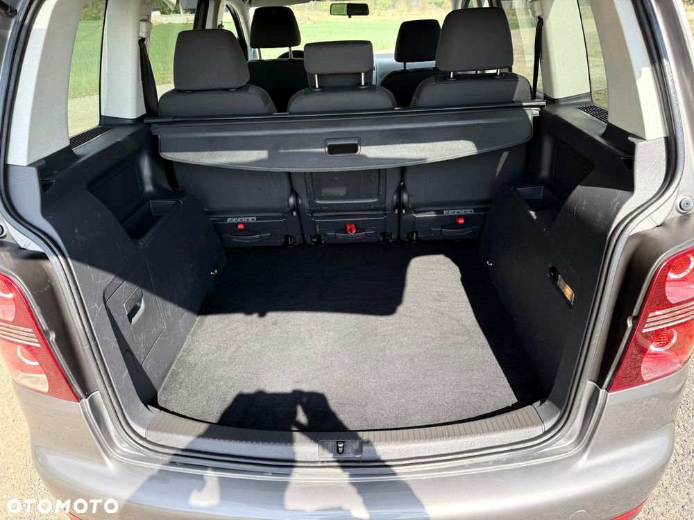 Volkswagen Touran 1.6 Freestyle - 27