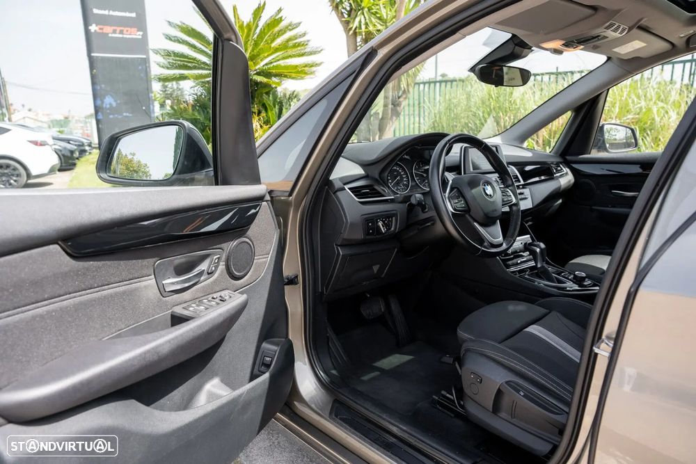 BMW 216 Active Tourer d Line Luxury Auto - 14