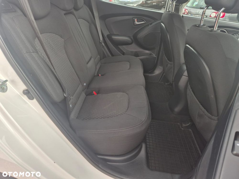 Hyundai ix35 1.6 2WD blue Style - 12