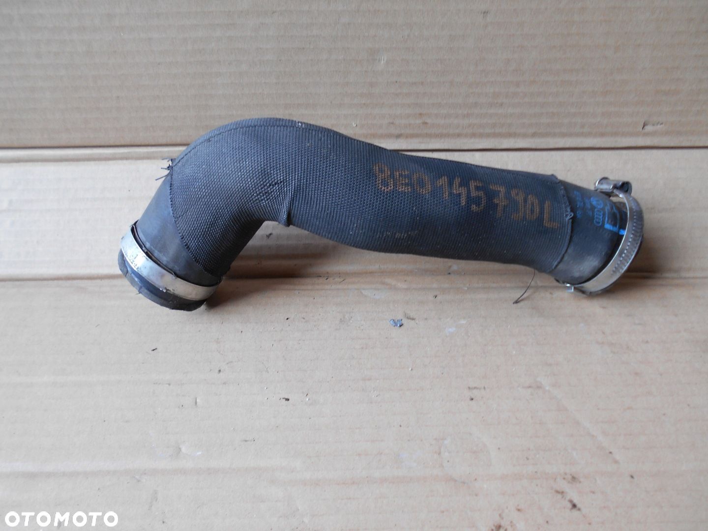 WĄŻ INTERCOOLERA 8E0145790L AUDI A4 B7 2.0TFSI BGB - 1