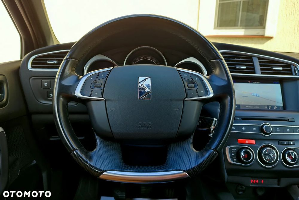 Citroën DS4 PureTech 130 Stop&Start SoChic - 10