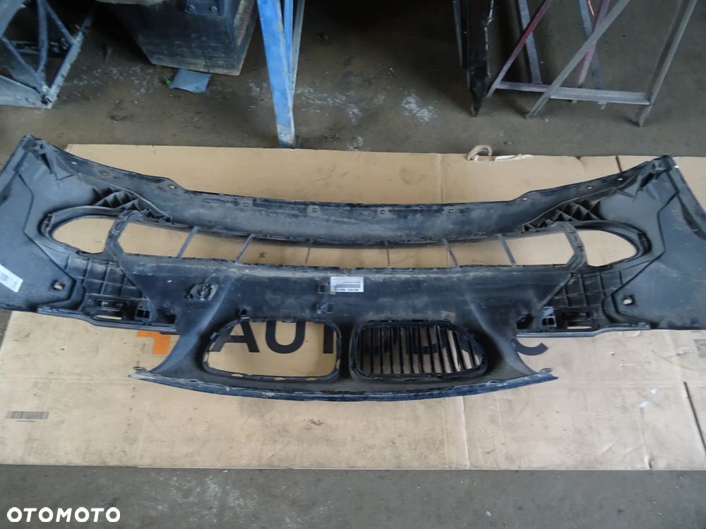 Zderzak BMW e60 e61 przód - 9