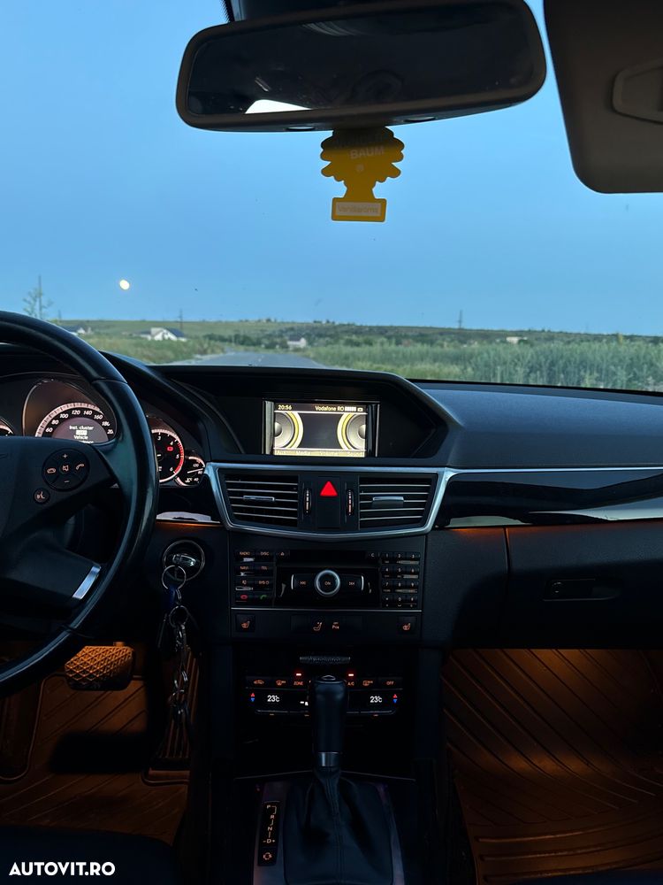 Mercedes-Benz E 220 CDI BlueEfficiency Aut. - 29