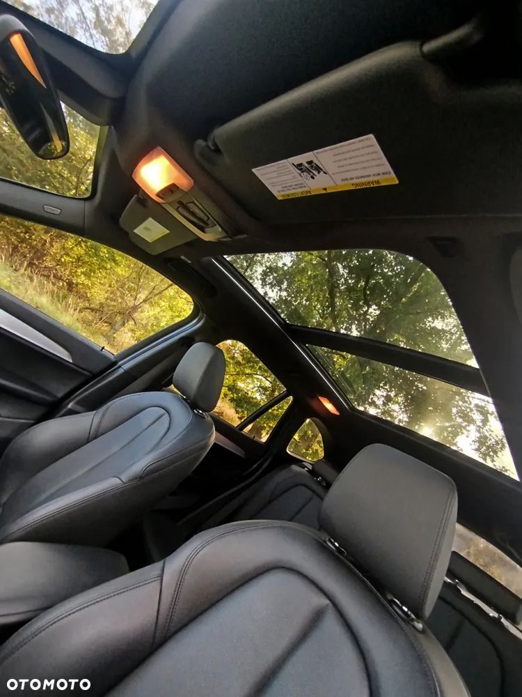 BMW X1 xDrive25i M Sport - 25
