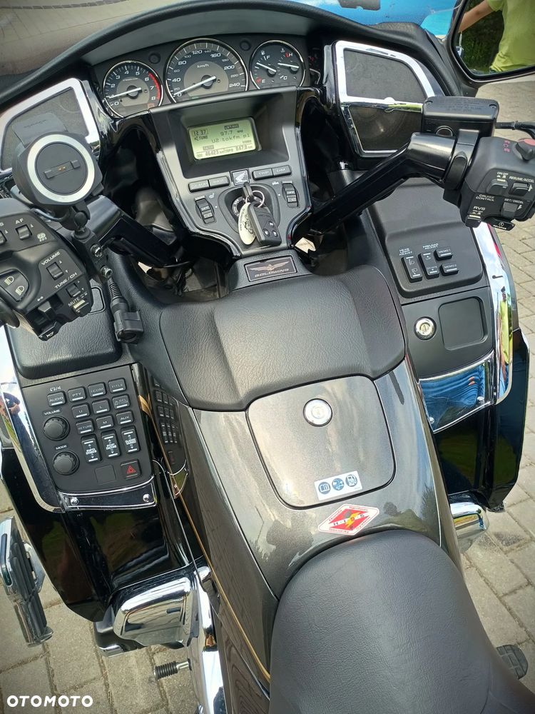 Honda GL - 5