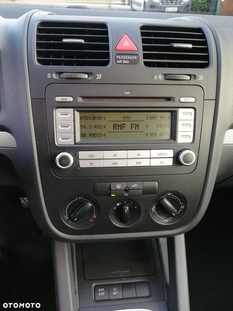 Volkswagen Golf 2.0 TDI DPF Trendline - 13