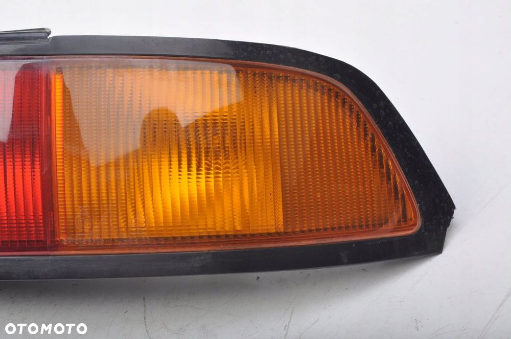 ASTON MARTIN DB7 LAMPA PRAWA TYLNA PRAWY TYŁ - 2