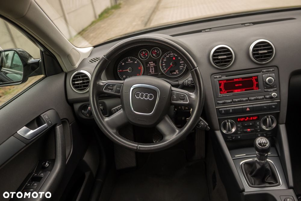 Audi A3 Sportback 2.0 TDI Ambiente - 34