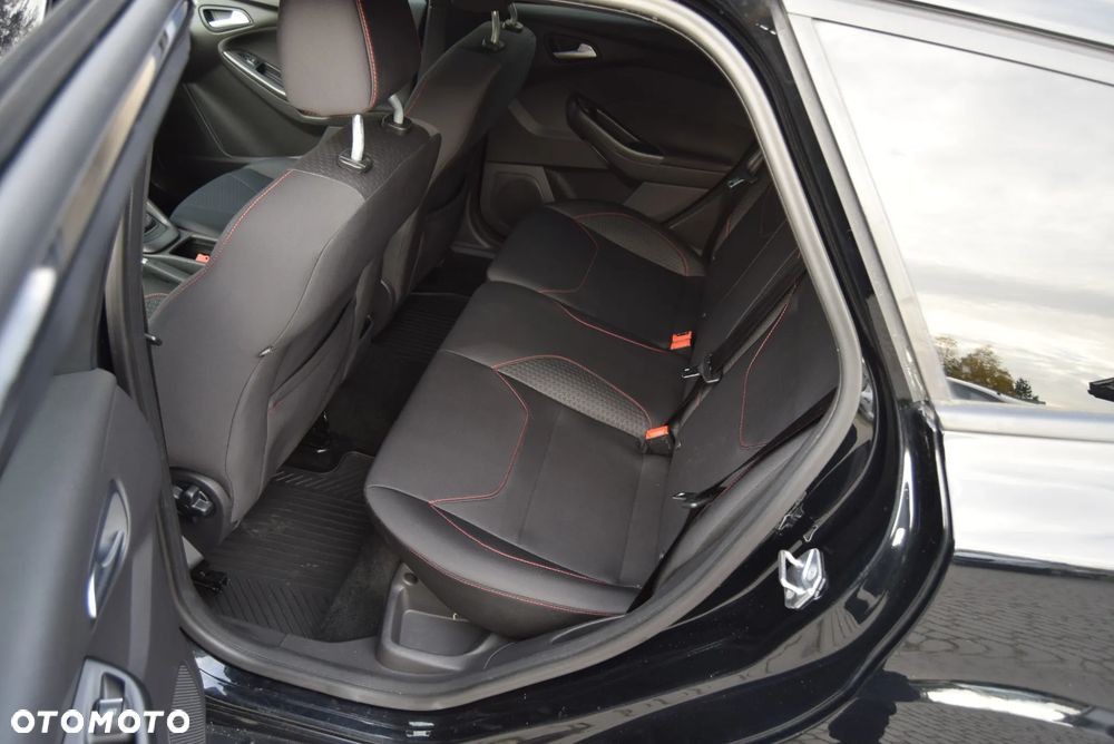Ford Focus 1.5 TDCi ST-Line - 17