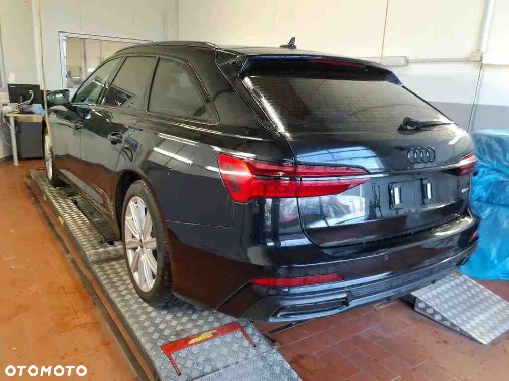 Audi A6 Avant - 4