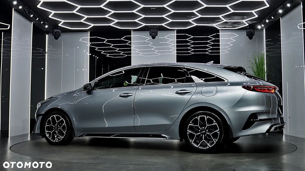 Kia ProCeed 1.5 T-GDI GT Line - 6
