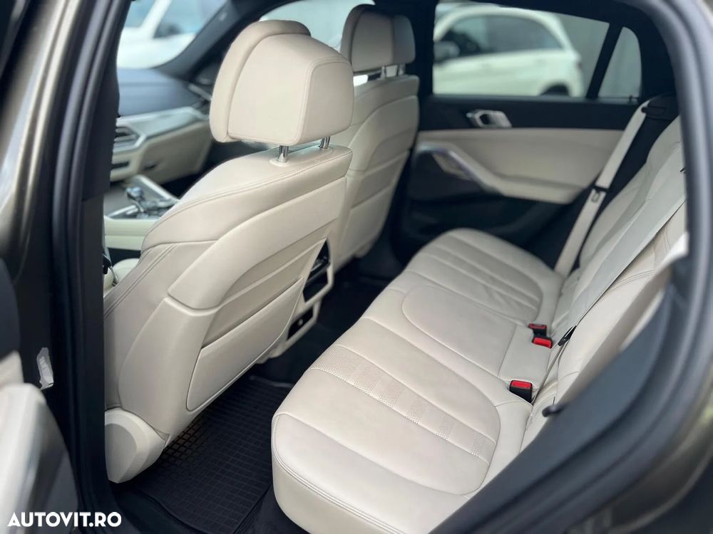 BMW X6 xDrive40i AT MHEV - 19