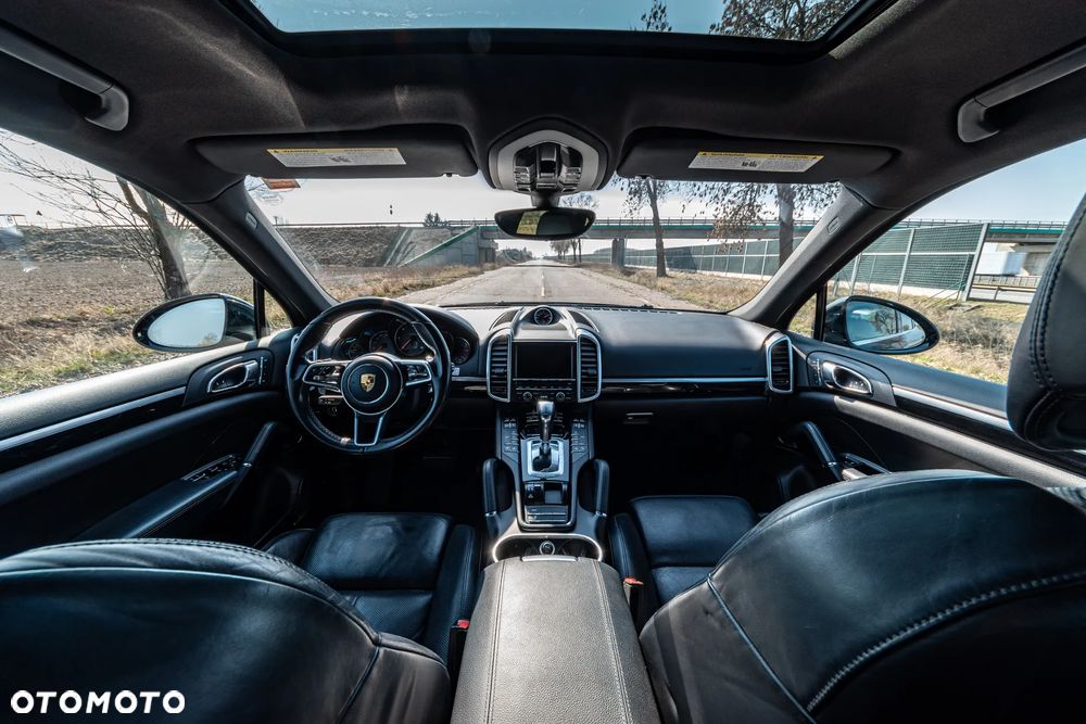 Porsche Cayenne Tiptronic S - 10