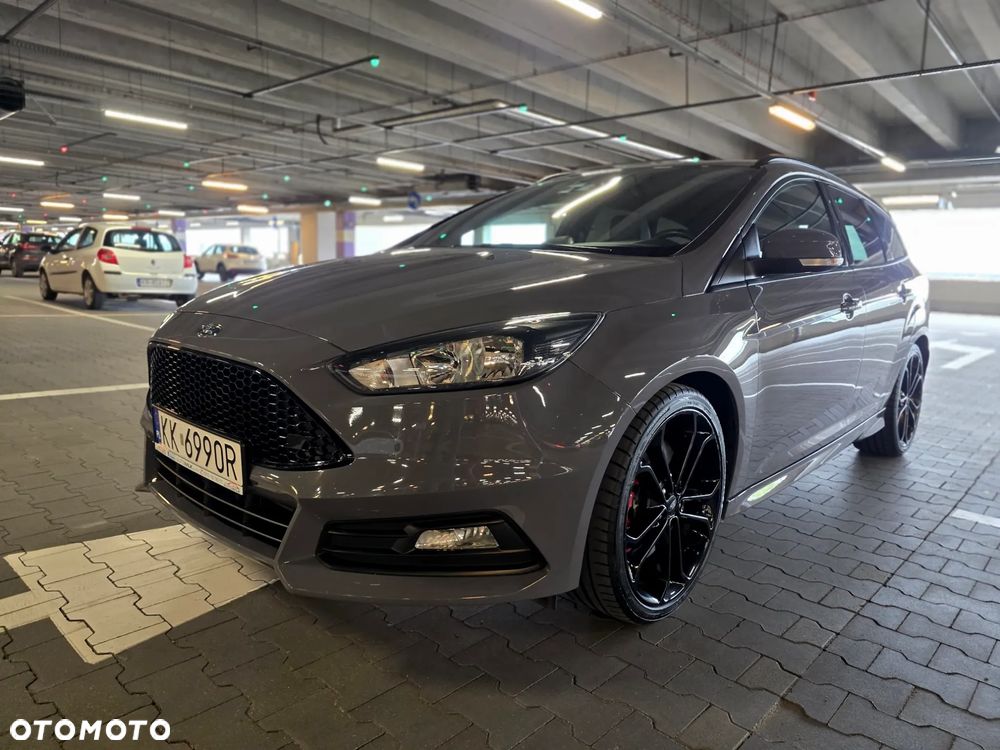 Ford Focus Turnier 2.0 EcoBoost ST - 3