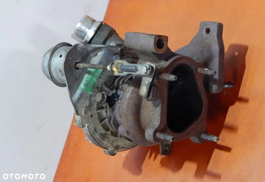 Turbina 2.0 dci Renault Trafic II Vivaro Primastar 07-14 Łuków części - 3