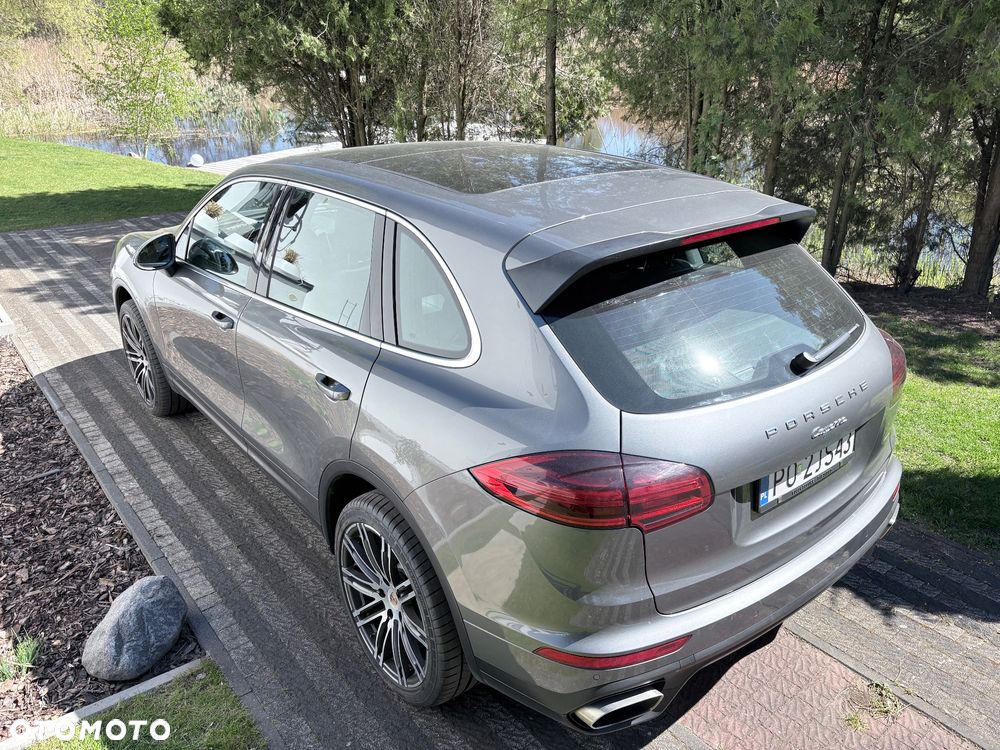 Porsche Cayenne Platinum Edition - 27