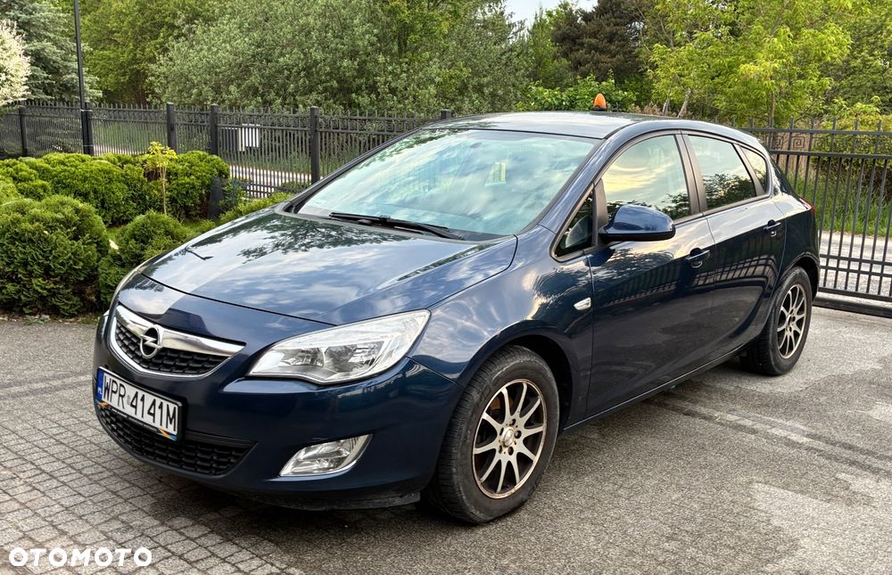 Opel Astra 1.7 CDTI Enjoy - 1