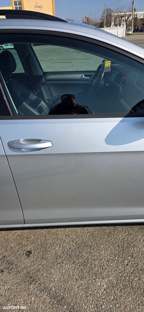 Volkswagen Golf 1.6 TDI BlueMotion Technology Lounge - 23