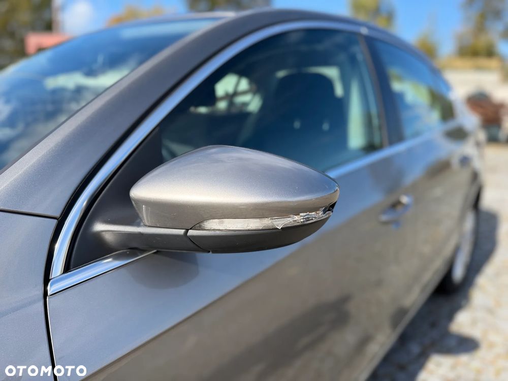 Volkswagen Passat 1.8 TSI Comfortline - 13