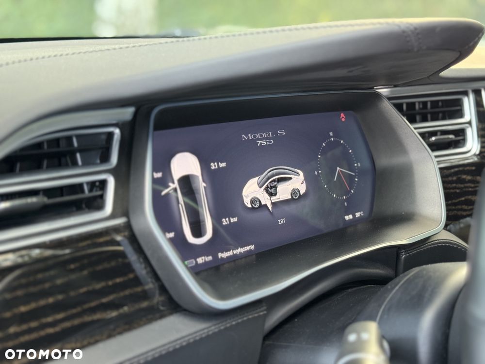 Tesla Model S Long Range Plus - 23
