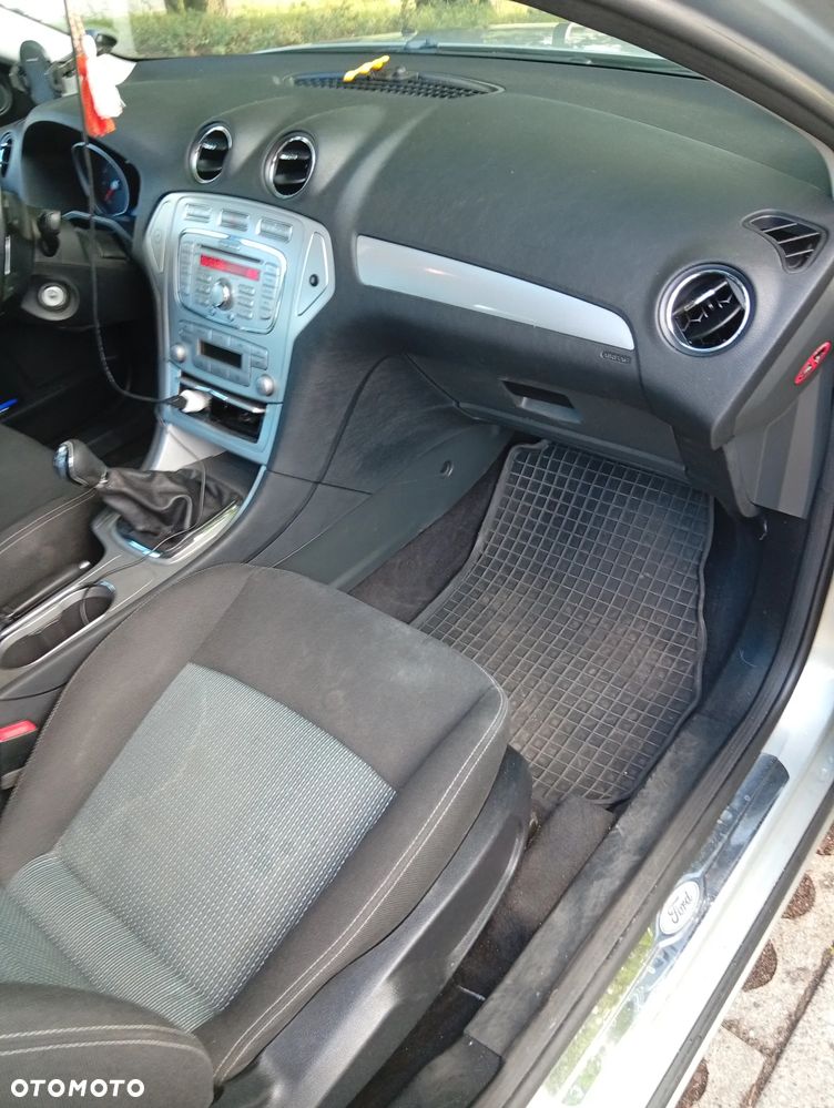 Ford Mondeo 1.6 Titanium - 17