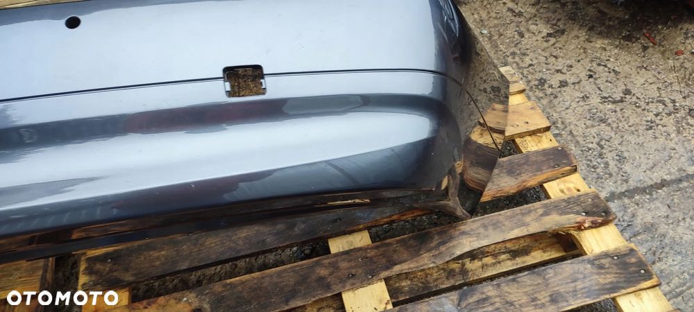 zderzak tył tylny bmw e90 e91 przedlift 04-08r sedan pdc z otworami pod czujniki A96 B39 A83 A22 C08 C06 A96 475 A300 B45 C10 C4W C09 F04 A89 B53 C4E 668 C2S C3N C1M C31 A72 C1X A45 A17 F20 F35 F36 F02 A75 A44 F03 751 F01 F40 F05 F19 C29 F31 B09 C55 F22 B44 C3C F11 C1R B55 B66 F43 F45 C16 B38 C1G A76 F42 C1E B35 F39 C1F C56 C4P C6R C6E F27 C5A B41 C68 C1D U91 C5Y P7Z B01 300 - 9