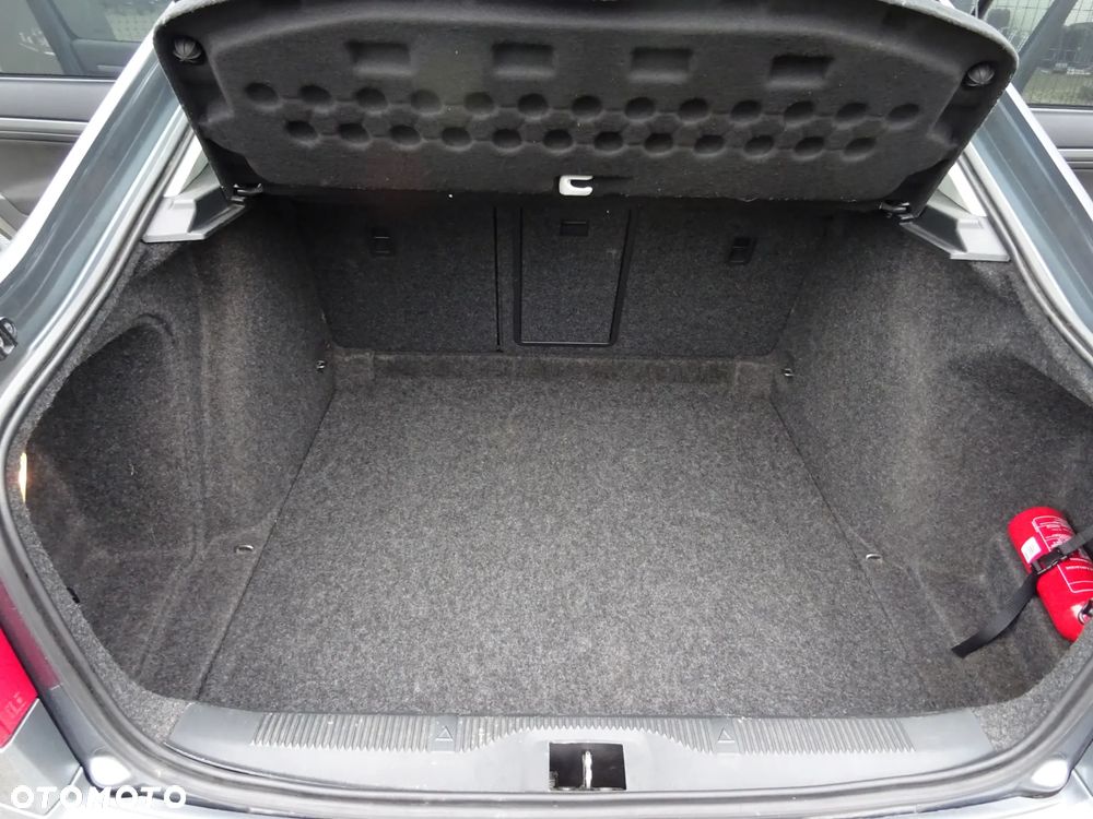 Skoda Octavia 1.6 Ambition - 34