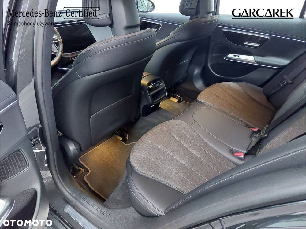 Mercedes-Benz Klasa E - 22