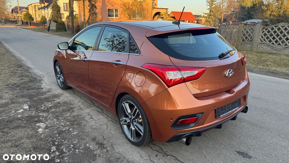 Hyundai i30 1.6 T GDI Turbo - 4