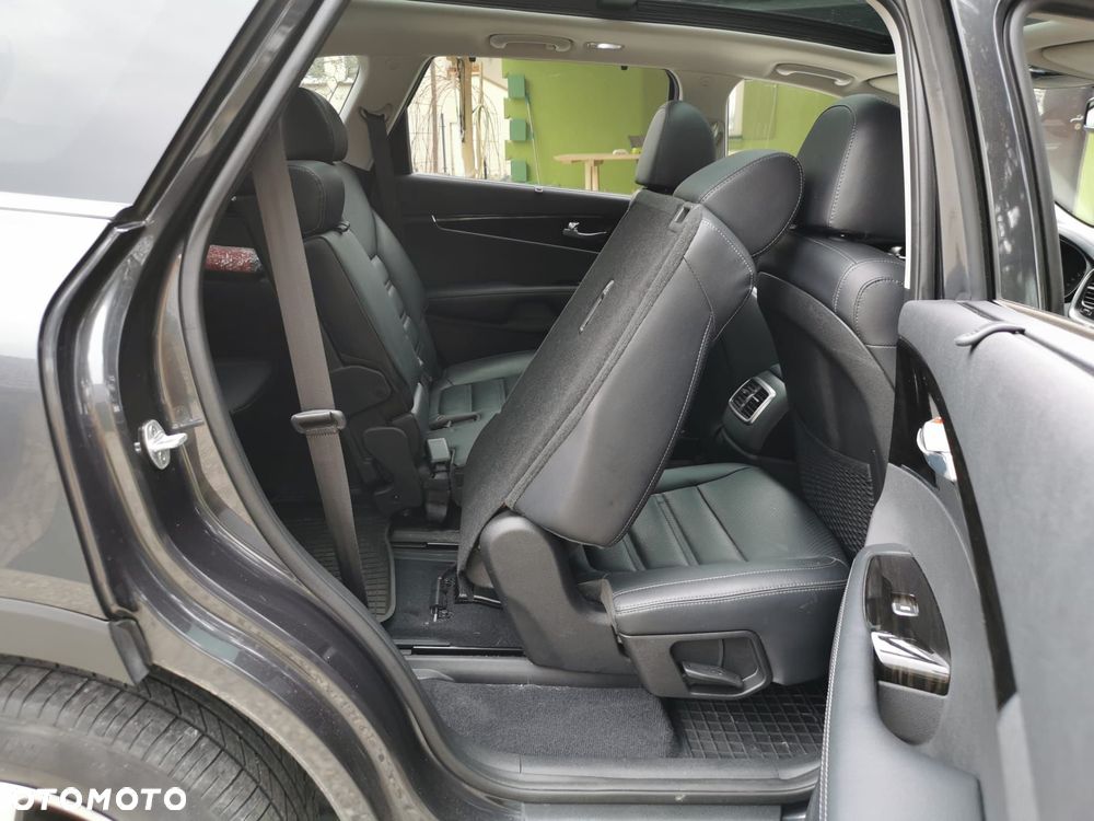 Kia Sorento - 10