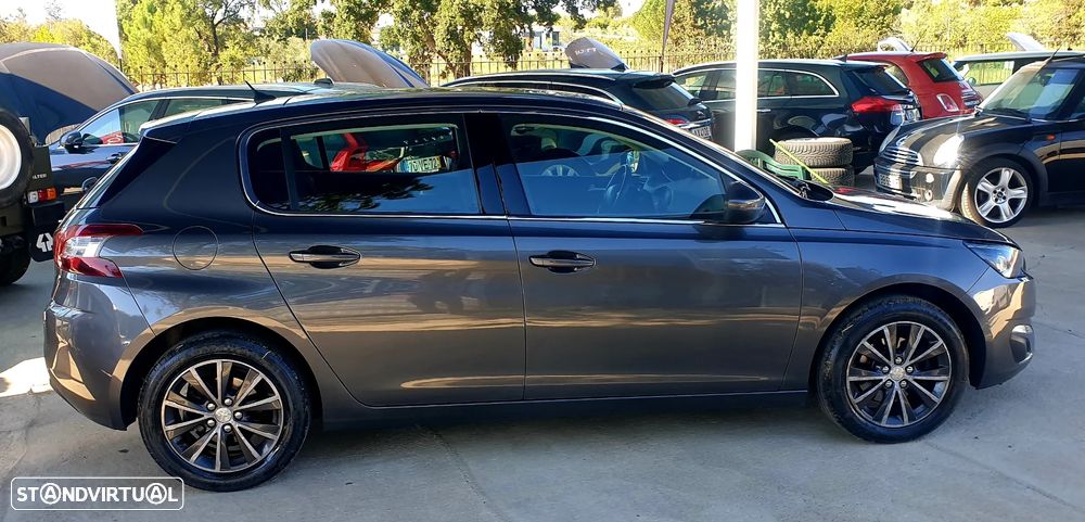 Peugeot 308 1.2 PureTech Allure - 4