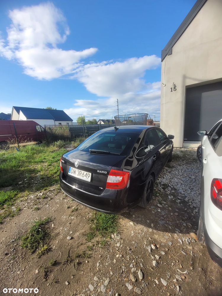 Skoda RAPID 1.2 TSI Active - 2