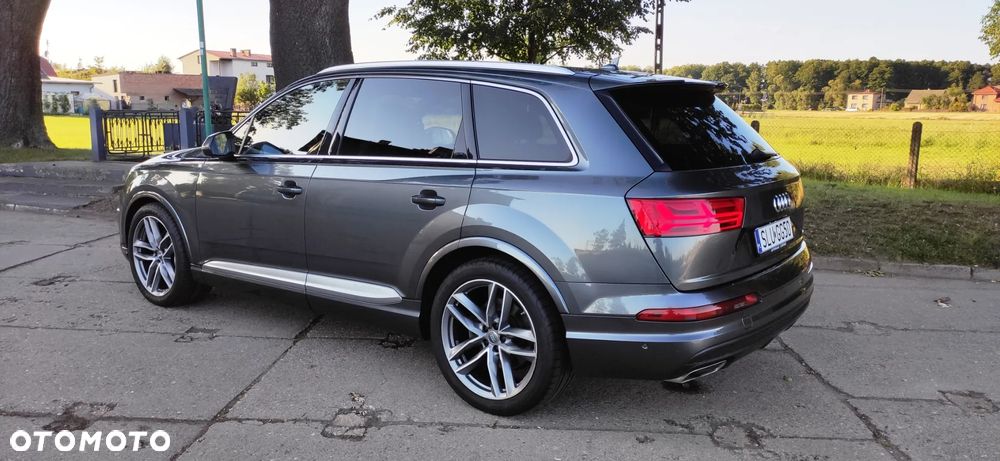 Audi Q7 - 36