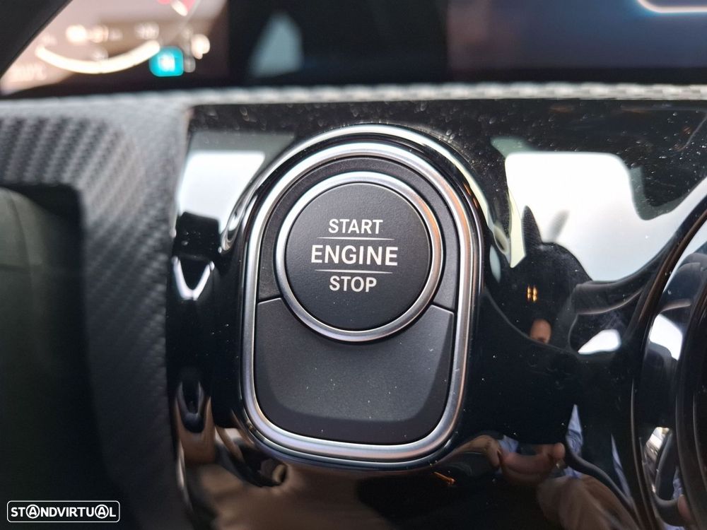 Mercedes-Benz A 250 e — fotografia 18