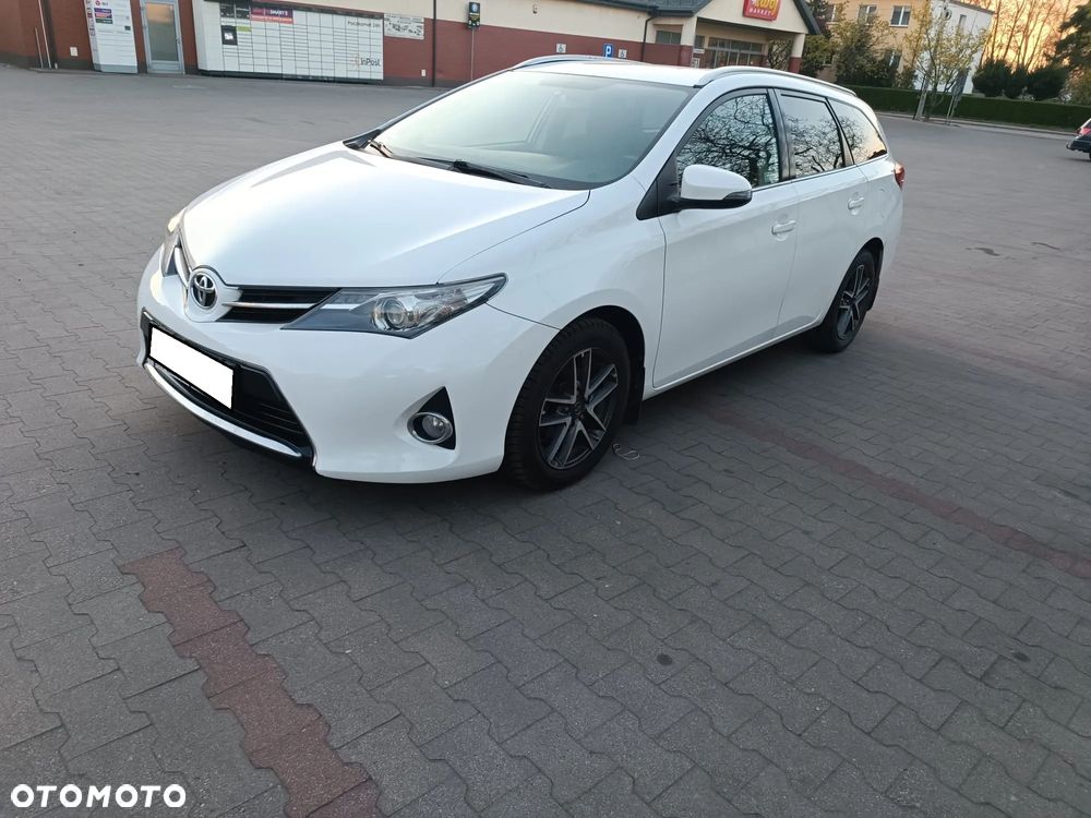 Toyota Auris - 2