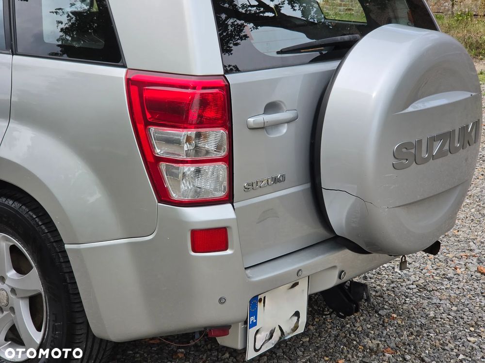 Suzuki Grand Vitara 2.7 V6 - 23