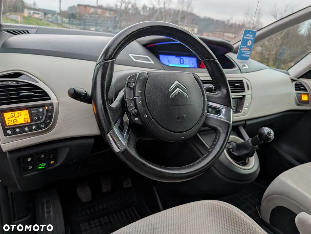 Citroën C4 Picasso 1.8i Impress - 17