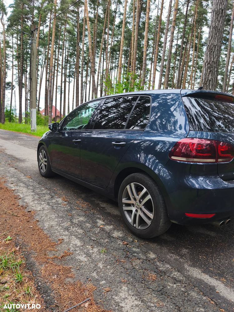 Volkswagen Golf 2.0 TDI DSG Individual - 5