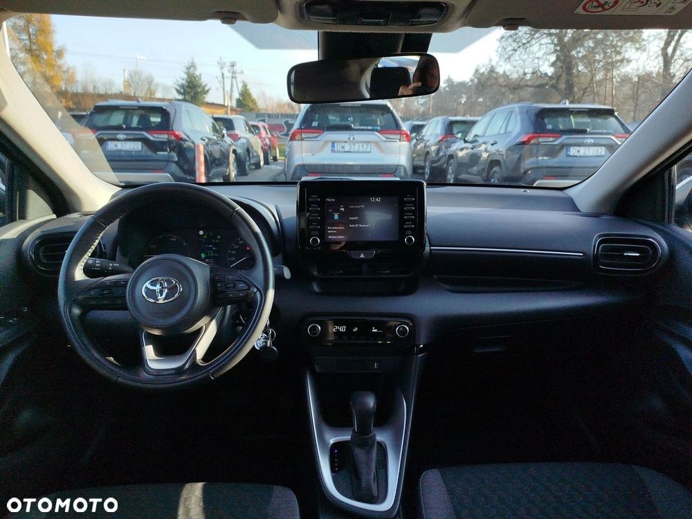 Toyota Yaris - 12