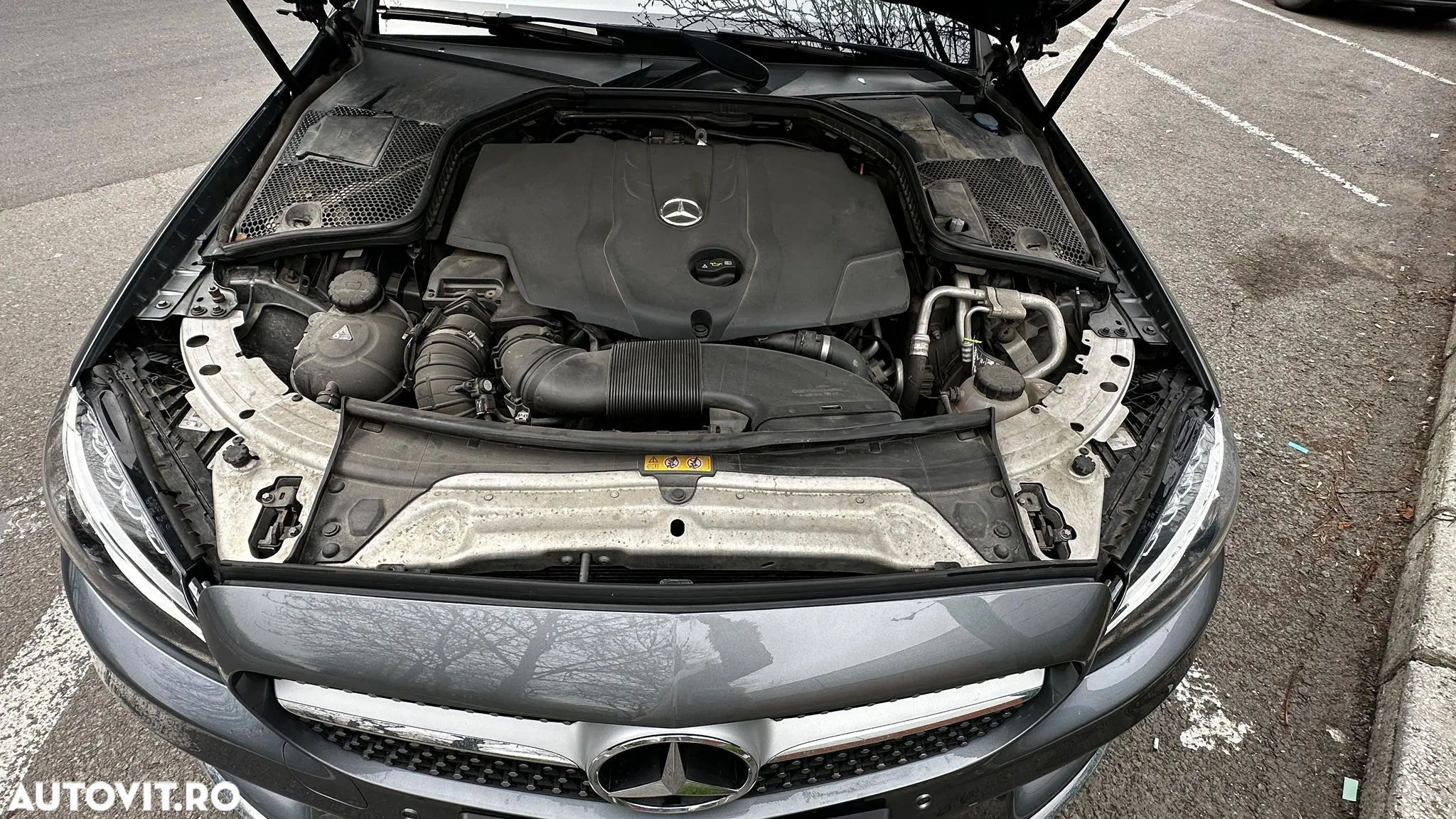 Mercedes-Benz C 220 d Cabrio 4Matic 9G-TRONIC - 19