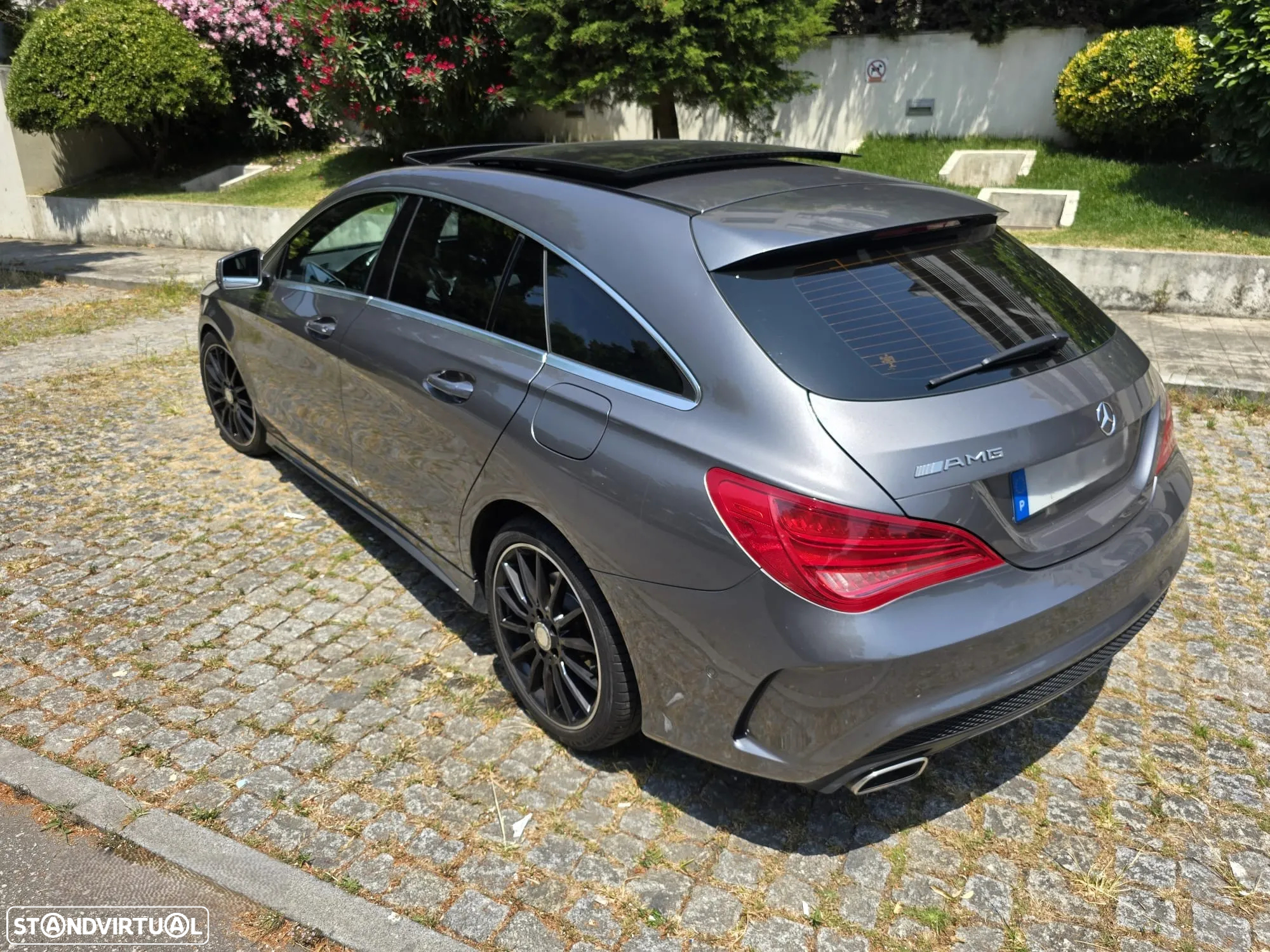 Mercedes-Benz CLA 200 d Shooting Brake AMG Line Aut. - 2