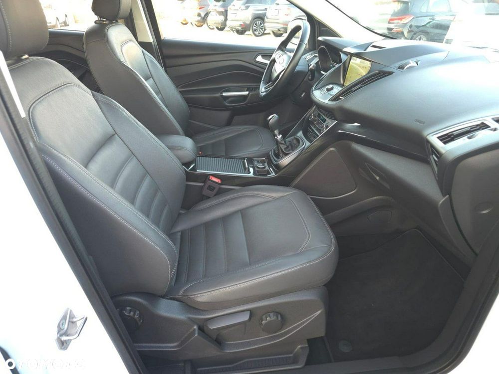 Ford Kuga - 11