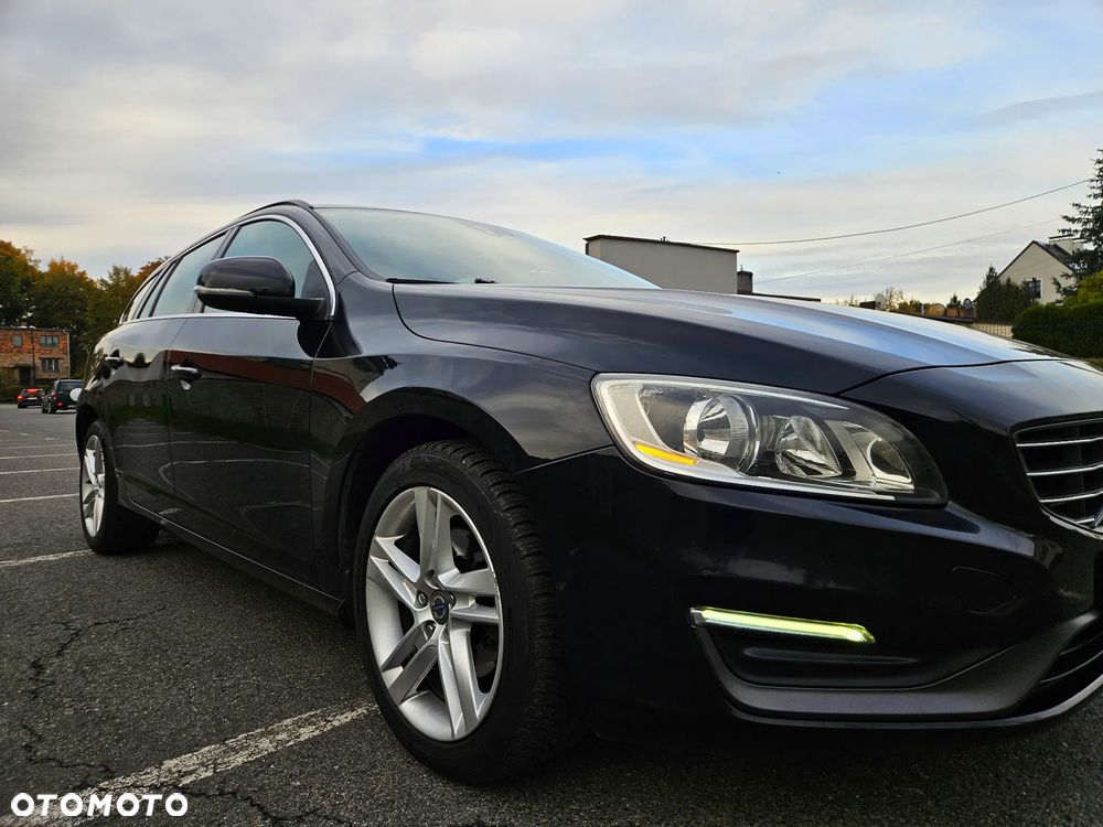 Volvo V60 D4 Drive-E Momentum - 6
