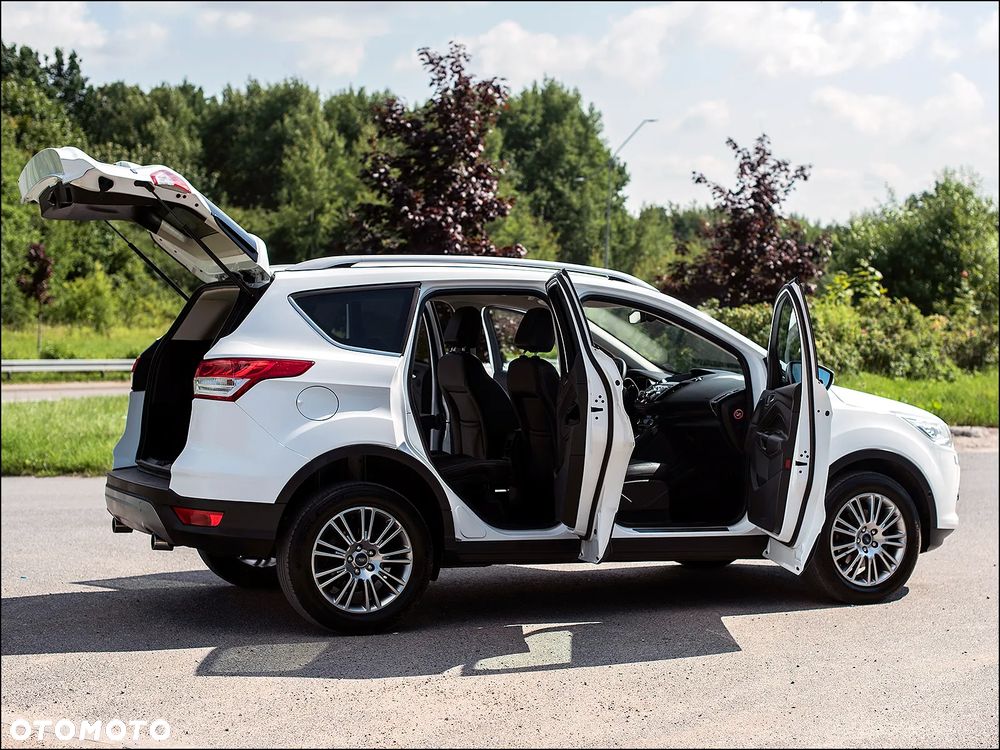 Ford Kuga - 12