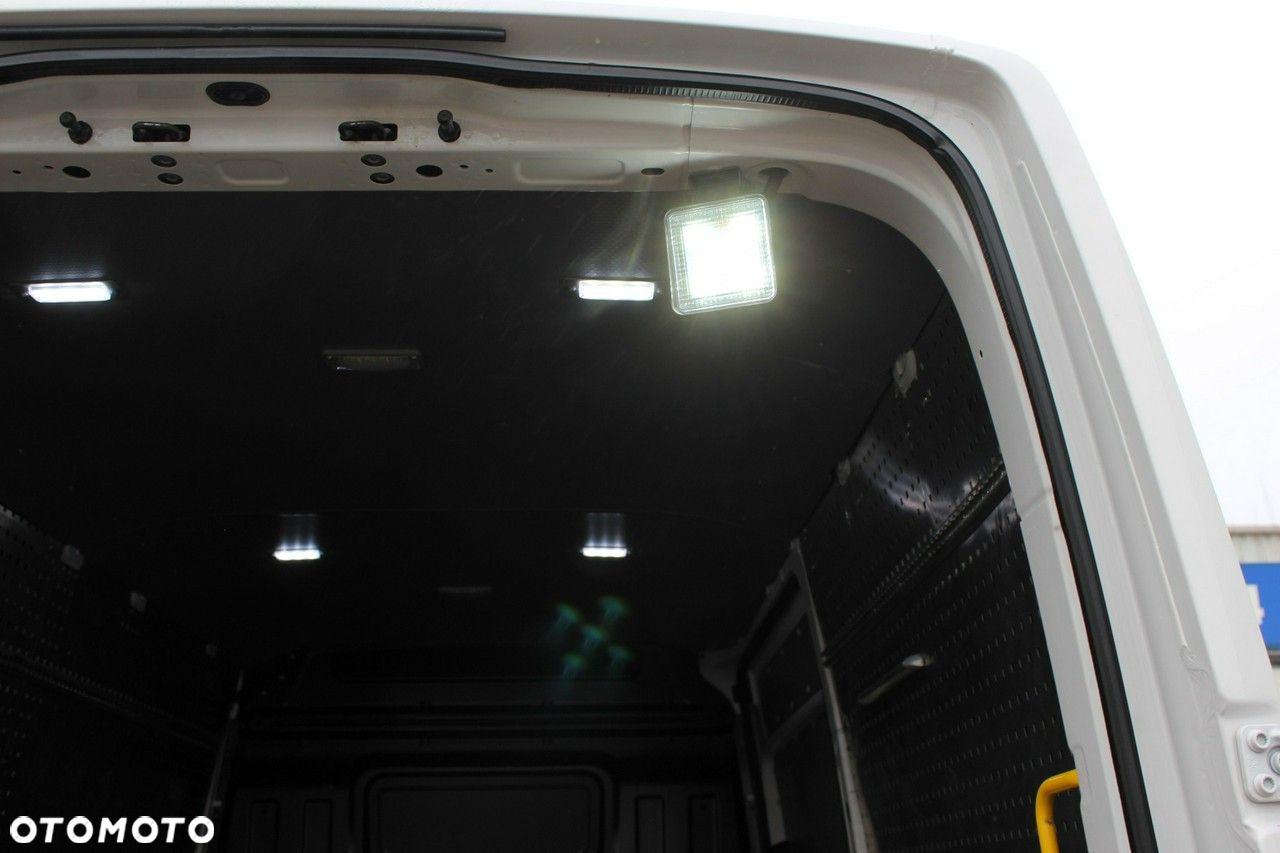 Volkswagen Crafter - 8