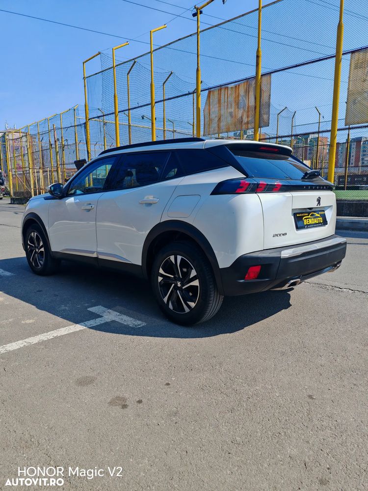 Peugeot 2008 PureTech 130 EAT8 Allure Pack - 4