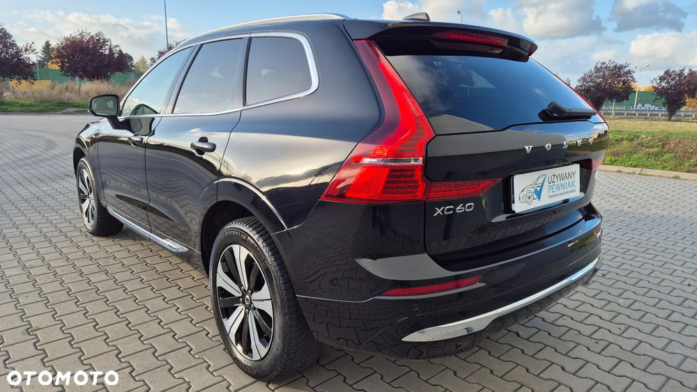 Volvo XC 60 T6 Plug-In Hybrid AWD Plus Bright - 4