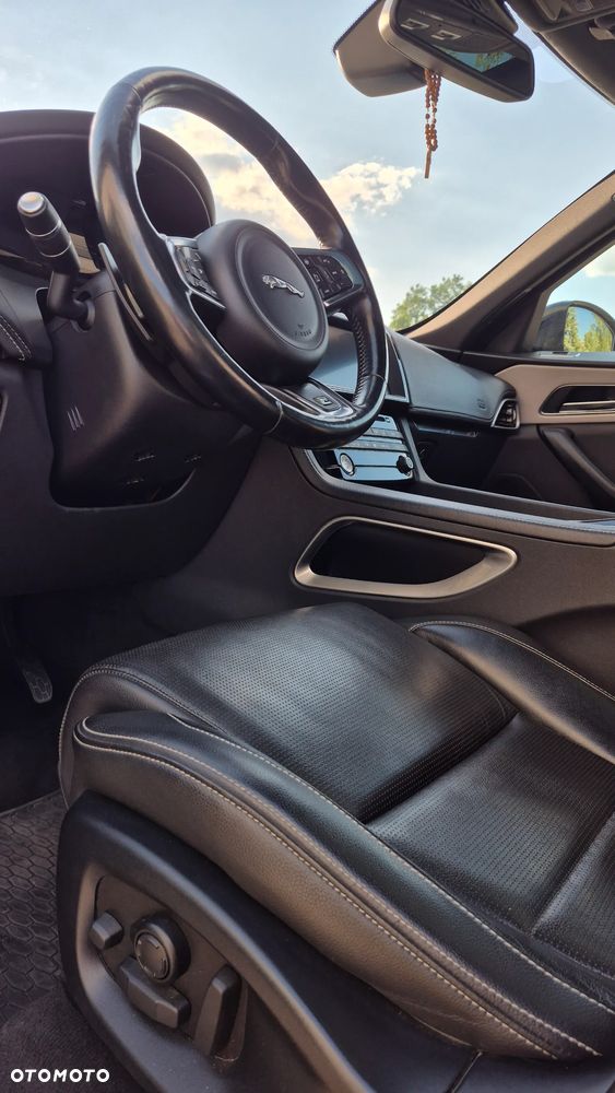 Jaguar F-Pace 3.0 TDV6 AWD R-Sport - 20